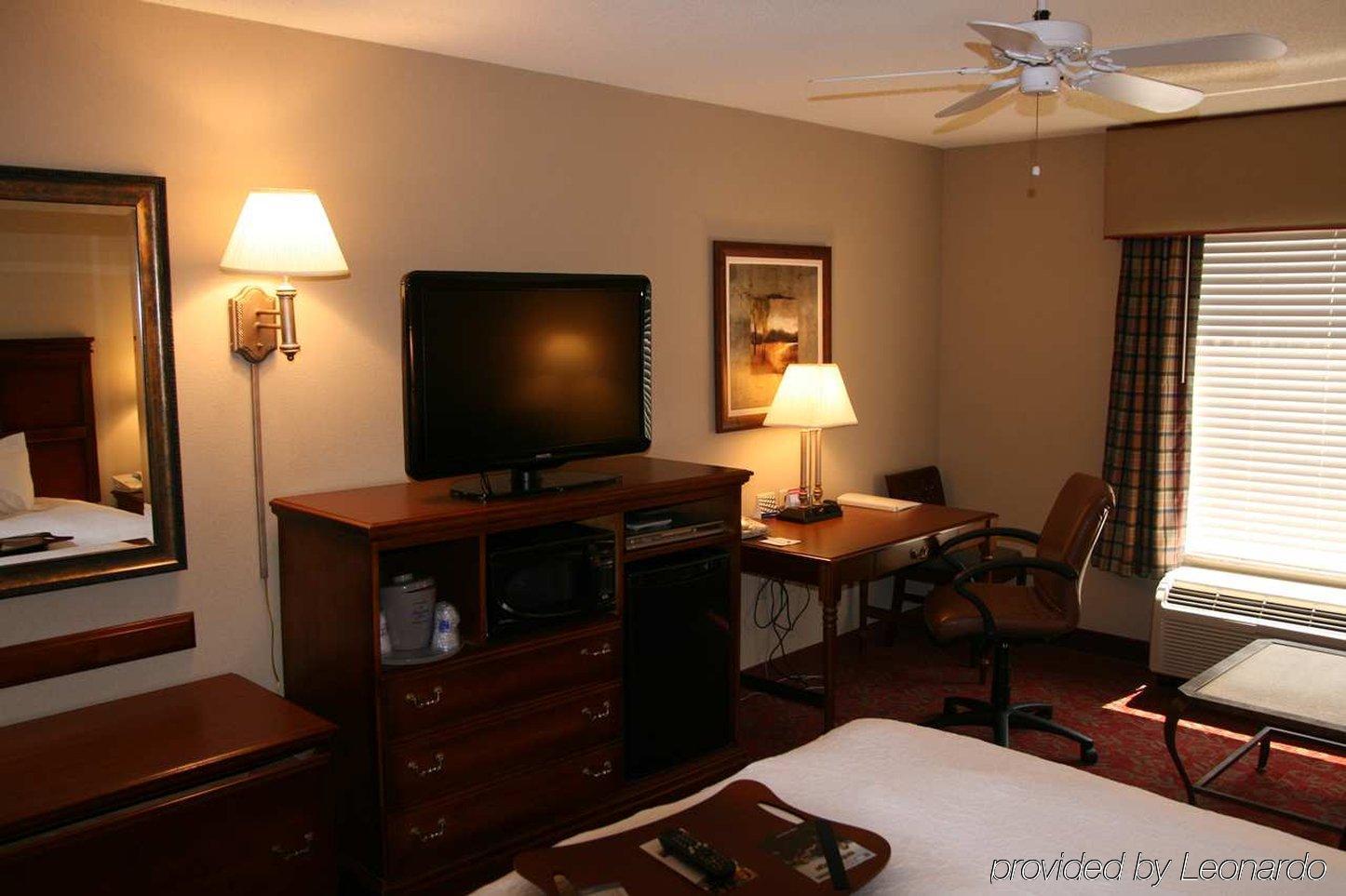 Hampton Inn & Suites Montgomery-Eastchase Habitación foto