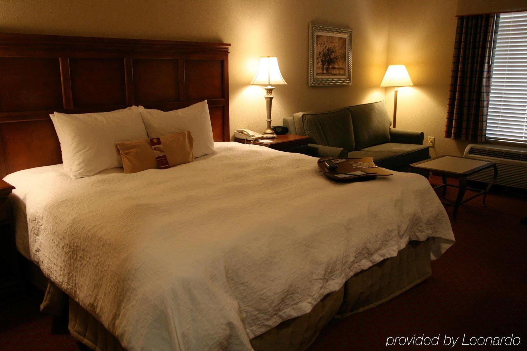 Hampton Inn & Suites Montgomery-Eastchase Habitación foto